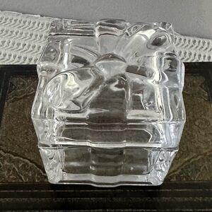 Clear Glass Gift Box Decor/trinket box